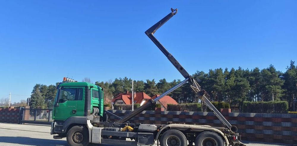 MAN TGS 26.440 Hakowiec Meiller-Kipper | 6x4 | Manual/Euro 6 - Hook lift truck: picture 2 MAN TGS 26.440 Hakowiec Meiller-Kipper | 6x4 | Manual/Euro 6 - Hook lift truck: picture 2