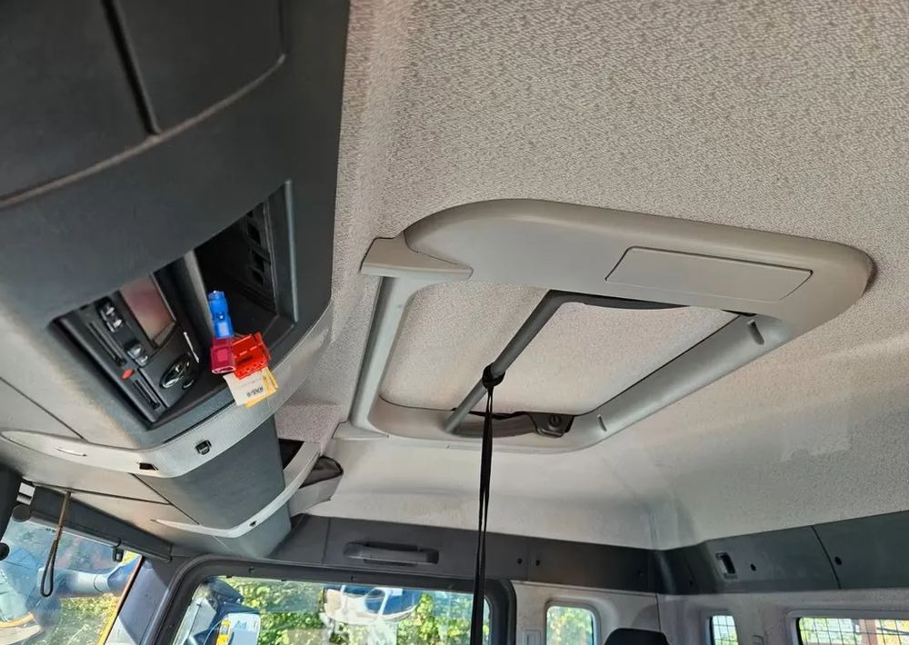 Leasing of MAN TGS 26.480 6x4 WYWROTKA 3-STRONNA | AUTOMAT | EURO 5 | PRZEBIEG 310 000km! MAN TGS 26.480 6x4 WYWROTKA 3-STRONNA | AUTOMAT | EURO 5 | PRZEBIEG 310 000km!: picture 9 Leasing of MAN TGS 26.480 6x4 WYWROTKA 3-STRONNA | AUTOMAT | EURO 5 | PRZEBIEG 310 000km! MAN TGS 26.480 6x4 WYWROTKA 3-STRONNA | AUTOMAT | EURO 5 | PRZEBIEG 310 000km!: picture 9