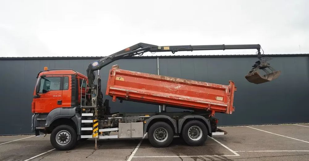 MAN TGS 28.400 / 6x6 / WYWROTKA 2-STRONNA Z HDS HMF 1643 Z2/ EURO 5 - Tipper: picture 3 MAN TGS 28.400 / 6x6 / WYWROTKA 2-STRONNA Z HDS HMF 1643 Z2/ EURO 5 - Tipper: picture 3
