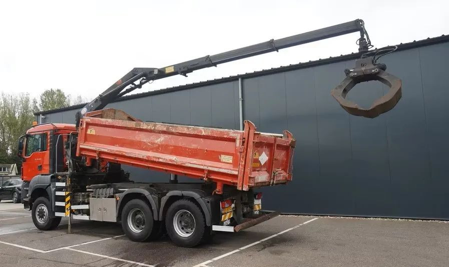 MAN TGS 28.400 / 6x6 / WYWROTKA 2-STRONNA Z HDS HMF 1643 Z2/ EURO 5 - Tipper: picture 2 MAN TGS 28.400 / 6x6 / WYWROTKA 2-STRONNA Z HDS HMF 1643 Z2/ EURO 5 - Tipper: picture 2