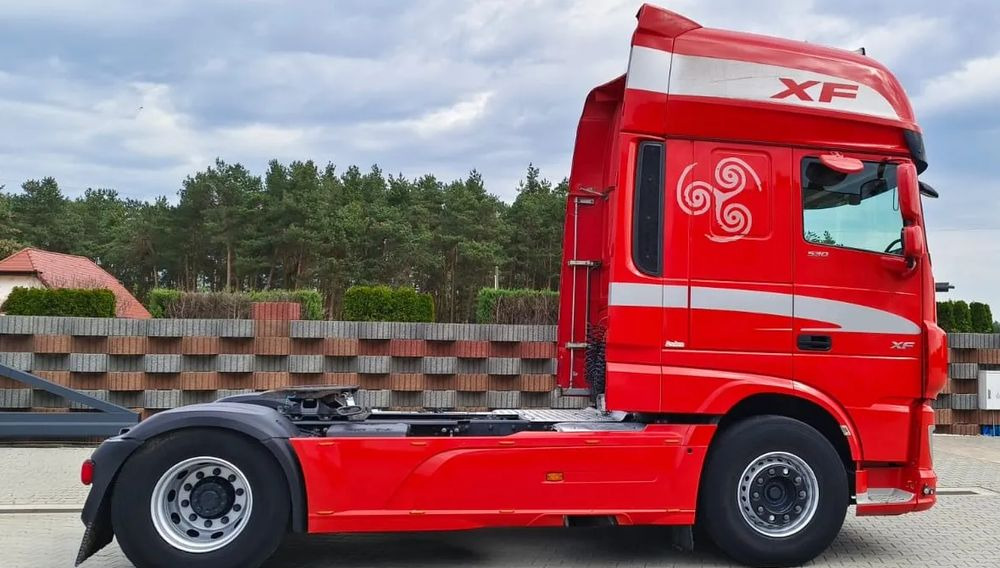 DAF XF 530 Super Space Cab | RETARDER | KLIMATYZACJA | EURO 6 | 2018 | 530 000 km - Tractor unit: picture 2 DAF XF 530 Super Space Cab | RETARDER | KLIMATYZACJA | EURO 6 | 2018 | 530 000 km - Tractor unit: picture 2