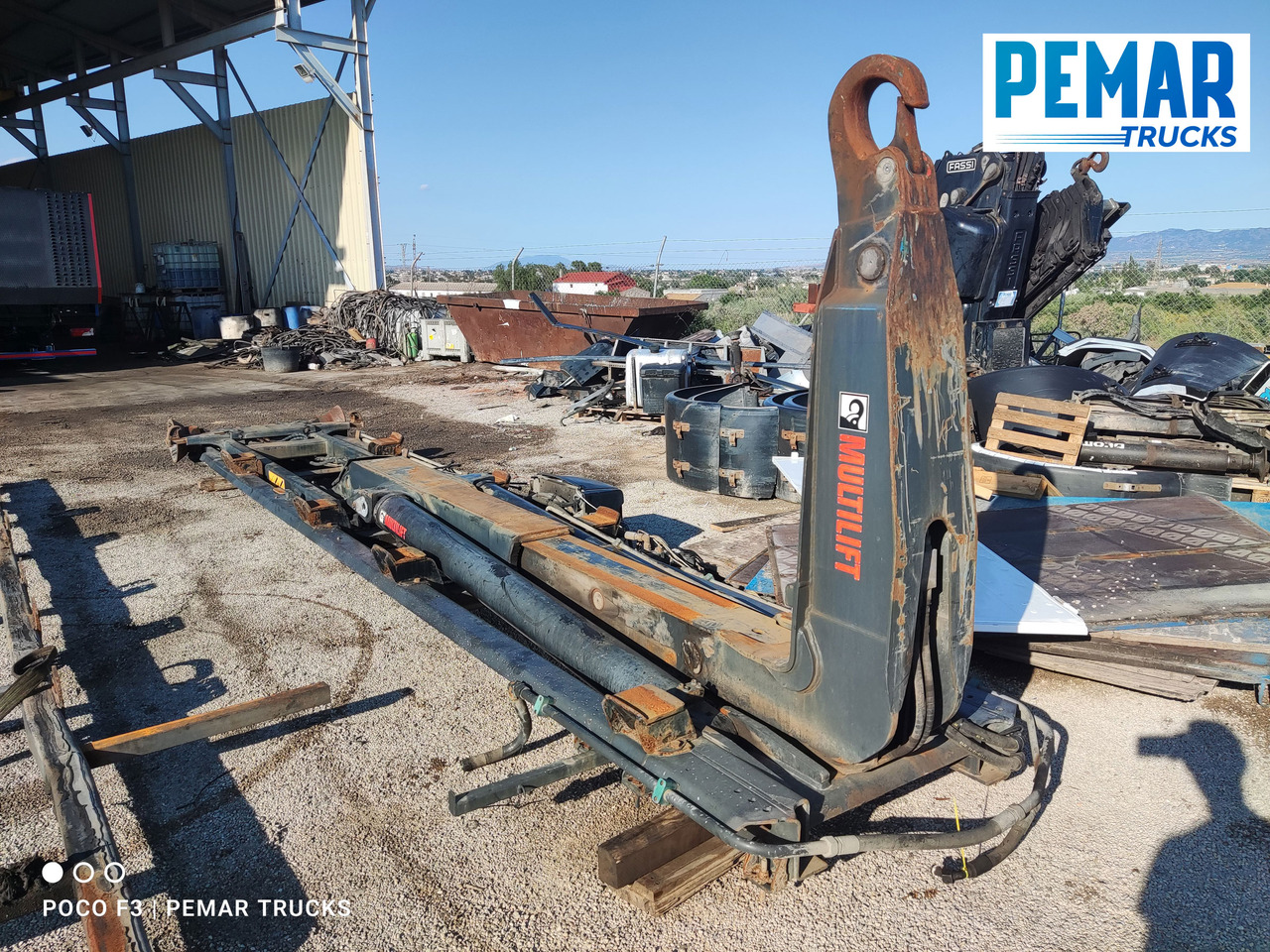 HIAB MULTILIFT HOOKLIFT 21T BRAZO ARTICULADO - Tool/ Equipment: picture 1 HIAB MULTILIFT HOOKLIFT 21T BRAZO ARTICULADO - Tool/ Equipment: picture 1