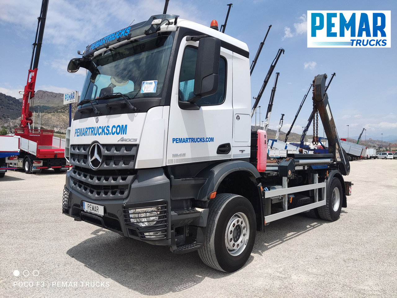 MERCEDES-BENZ AROCS 1845 PORTACONTENEDOR CADENAS - Skip loader truck: picture 2 MERCEDES-BENZ AROCS 1845 PORTACONTENEDOR CADENAS - Skip loader truck: picture 2