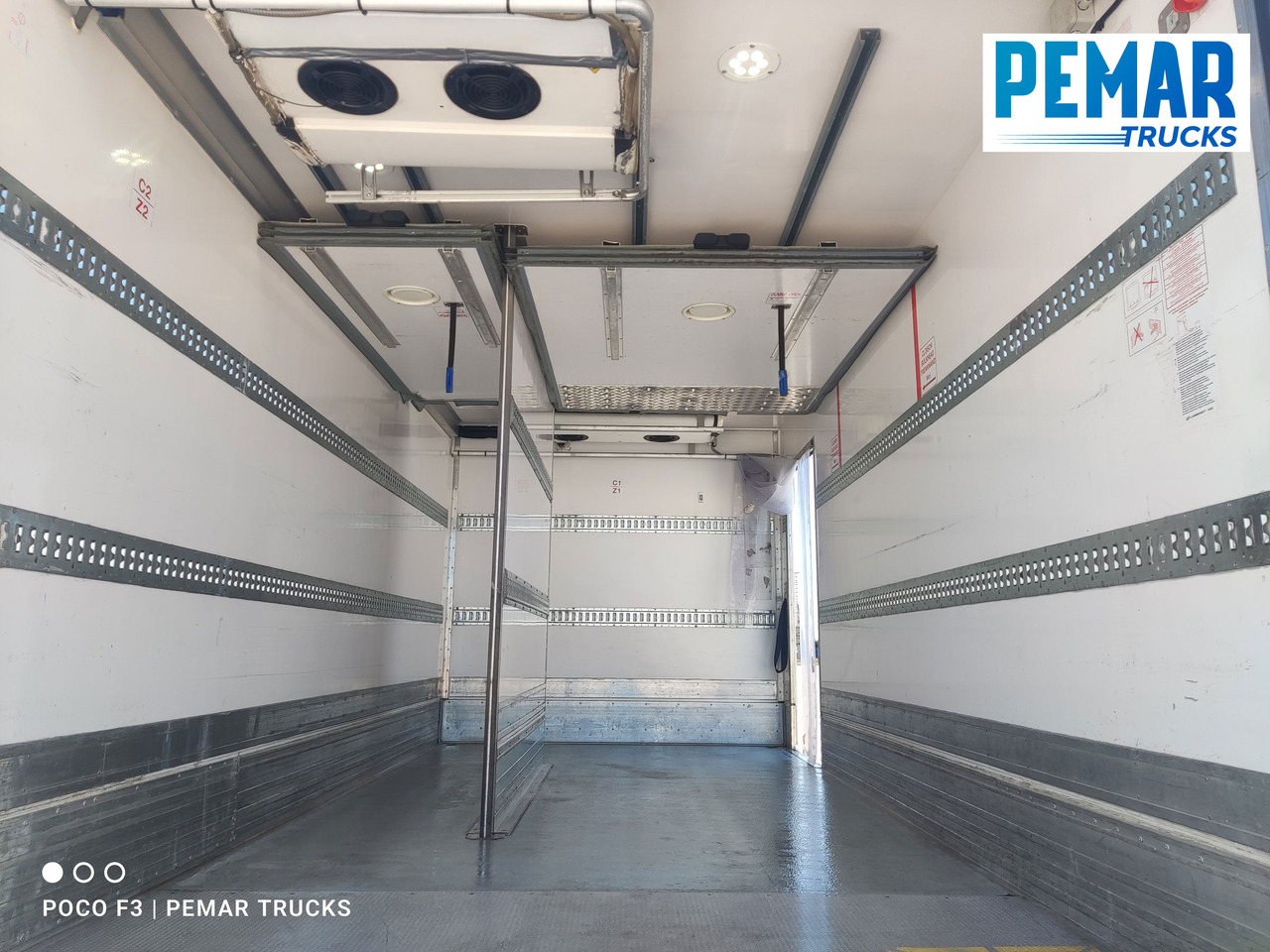 Refrigerator truck RENAULT D12 210 FRIGORIFICO 12T EURO 6: picture 16 Refrigerator truck RENAULT D12 210 FRIGORIFICO 12T EURO 6: picture 16