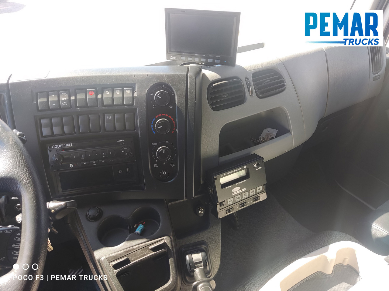 Refrigerator truck RENAULT D12 210 FRIGORIFICO 12T EURO 6: picture 24 Refrigerator truck RENAULT D12 210 FRIGORIFICO 12T EURO 6: picture 24