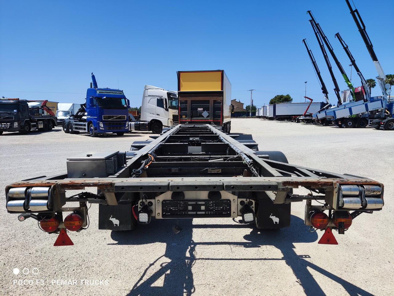 SCHMITZ CARGOBULL KO36 CHASIS MEGATRAILER 4 ejes - Chassis trailer: picture 5 SCHMITZ CARGOBULL KO36 CHASIS MEGATRAILER 4 ejes - Chassis trailer: picture 5