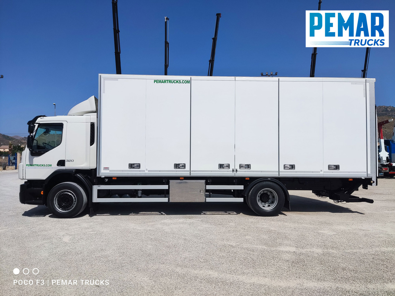 Box truck VOLVO FE 320 CAJA CERRADA 18T EURO 6: picture 8