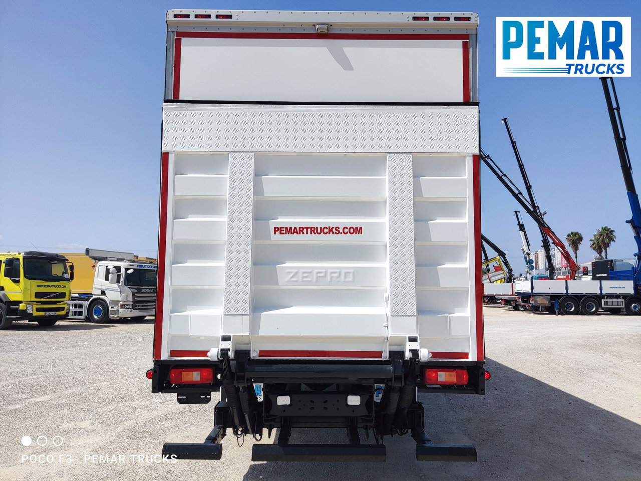 Box truck VOLVO FE 320 CAJA CERRADA 18T EURO 6: picture 6