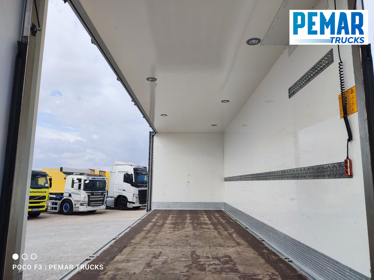 Box truck VOLVO FE 320 CAJA CERRADA 18T EURO 6: picture 13