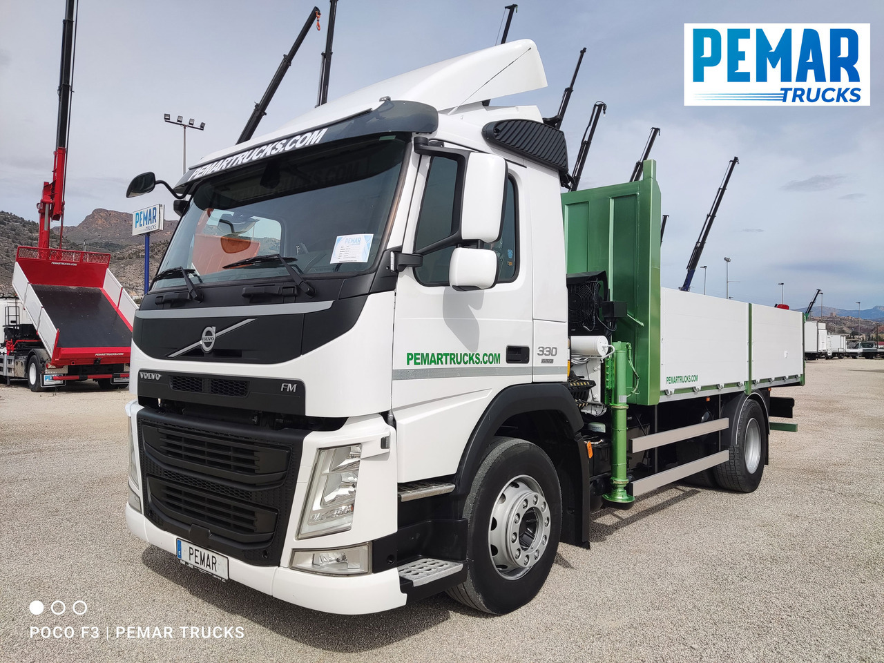 VOLVO FM 330 4X2 GRUA CAJA FIJA - Dropside/ Flatbed truck, Crane truck: picture 2 VOLVO FM 330 4X2 GRUA CAJA FIJA - Dropside/ Flatbed truck, Crane truck: picture 2