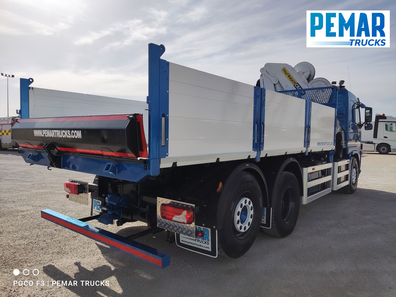 Tipper, Crane truck VOLVO FM 400 6X2 GRUA PALFINGER PK 23002 BASCULANTE: picture 6