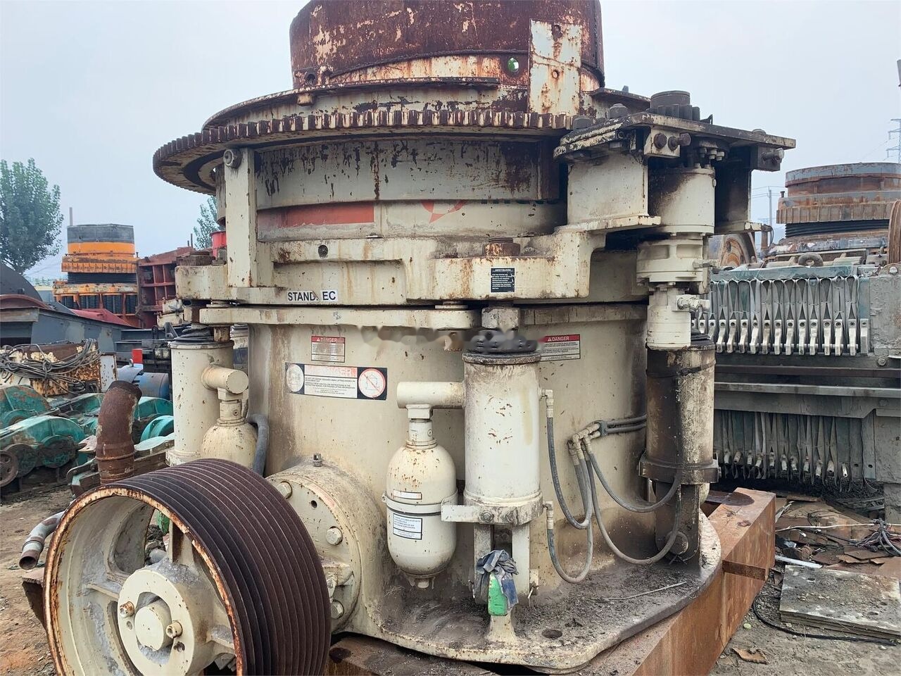 Metso HP400 Original Cone Crusher Used - Cone crusher: picture 3 Metso HP400 Original Cone Crusher Used - Cone crusher: picture 3