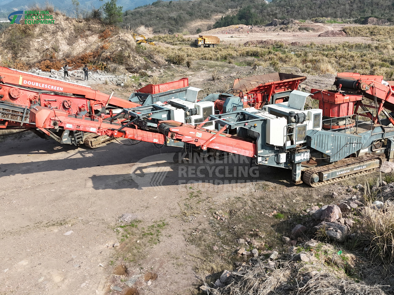 SANDVIK QJ341 QH441 QA451 mobile crushing plant - Mobile crusher: picture 4 SANDVIK QJ341 QH441 QA451 mobile crushing plant - Mobile crusher: picture 4