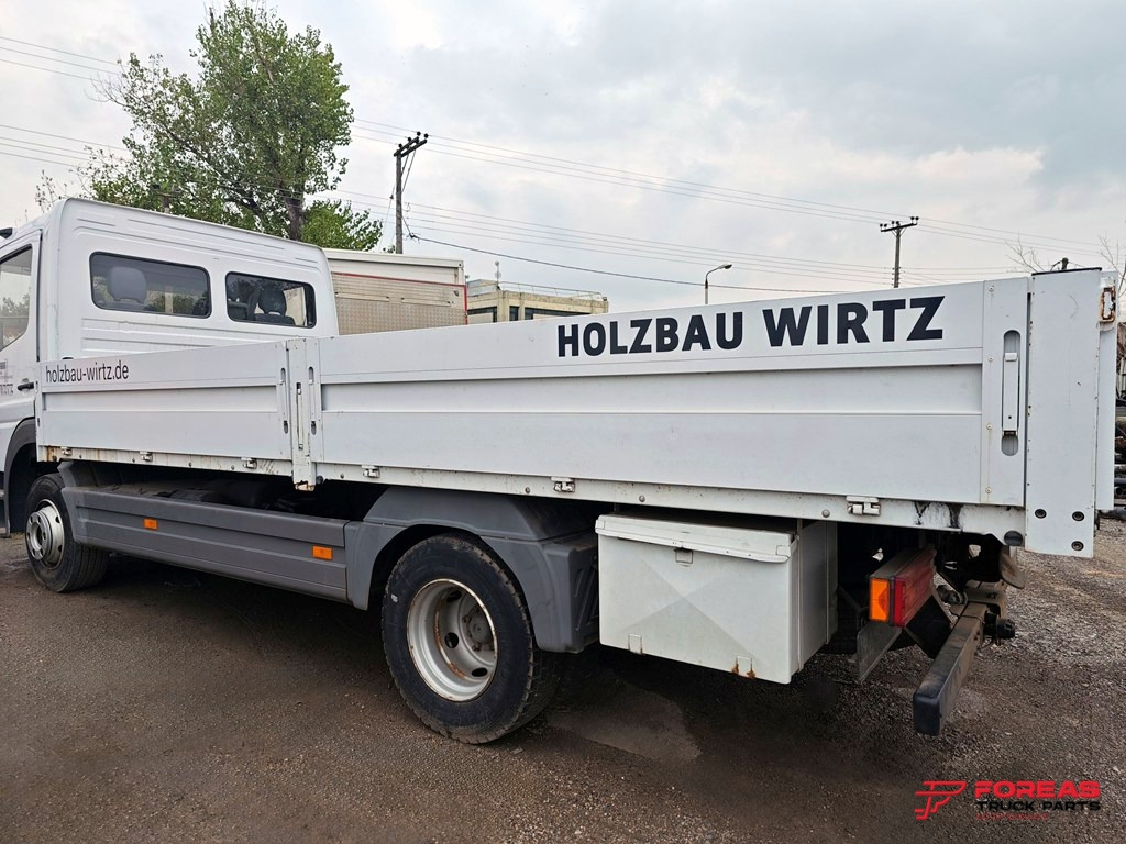 FLATBED BODY 5.20 M X 2.50 M WITH 50 CM HINGED DROPSIDES - Flatbed body: picture 2 FLATBED BODY 5.20 M X 2.50 M WITH 50 CM HINGED DROPSIDES - Flatbed body: picture 2