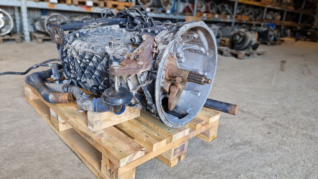 ZF ECOSPLIT 16S 221 WITH INTARDER FOR MAN - Gearbox for Truck: picture 1 ZF ECOSPLIT 16S 221 WITH INTARDER FOR MAN - Gearbox for Truck: picture 1