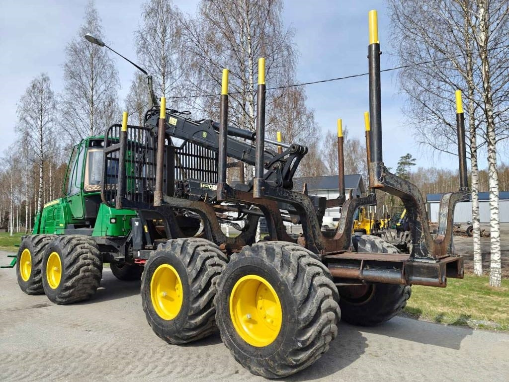 John Deere 1110 E Eco III - Forwarder: picture 3 John Deere 1110 E Eco III - Forwarder: picture 3