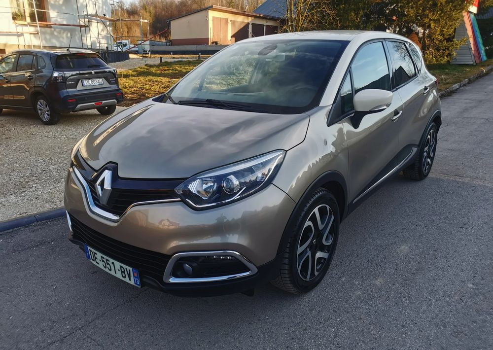 Renault Captur 0.9 Energy TCe Intens - SUV: picture 3 Renault Captur 0.9 Energy TCe Intens - SUV: picture 3
