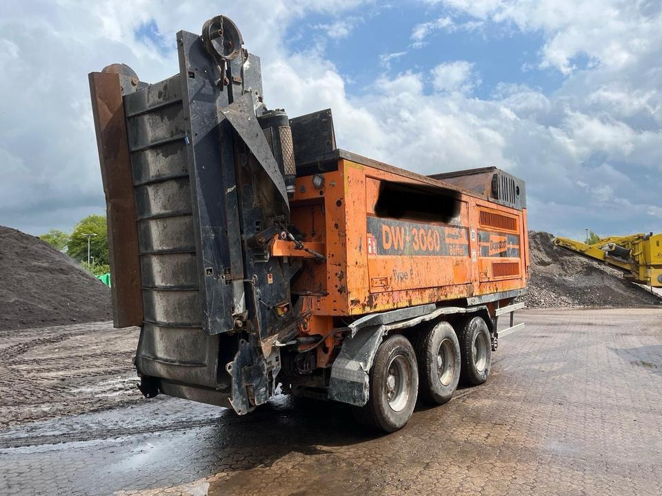 Leasing of Doppstadt DW 3060 F BJ 2016 einer der letzten Büffel Doppstadt DW 3060 F BJ 2016 einer der letzten Büffel: picture 12 Leasing of Doppstadt DW 3060 F BJ 2016 einer der letzten Büffel Doppstadt DW 3060 F BJ 2016 einer der letzten Büffel: picture 12