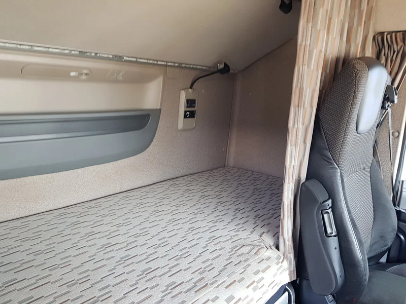 Tractor unit DAF XF 440 ADR AT FL EXII OX: picture 11 Tractor unit DAF XF 440 ADR AT FL EXII OX: picture 11