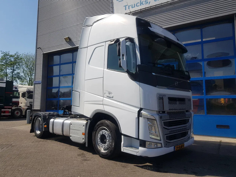 Volvo FH 420 Low deck XL Cabine hefschotel I-Parc Cool - Tractor unit: picture 5 Volvo FH 420 Low deck XL Cabine hefschotel I-Parc Cool - Tractor unit: picture 5