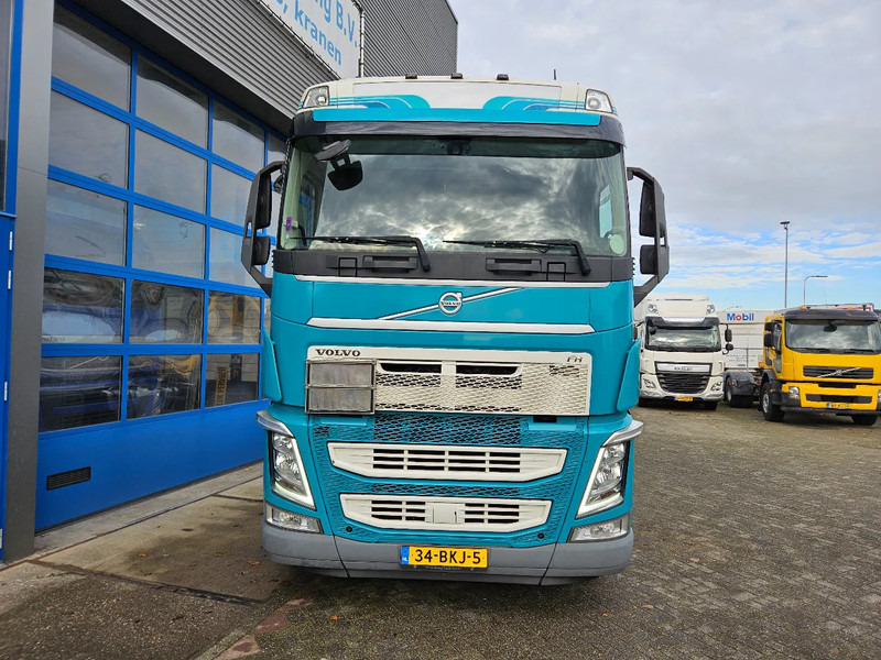Volvo FH 460 ADR EX/II, EX/III, FL and AT. I-Parc Cool Smart tacho TÜV - Tractor unit: picture 2 Volvo FH 460 ADR EX/II, EX/III, FL and AT. I-Parc Cool Smart tacho TÜV - Tractor unit: picture 2
