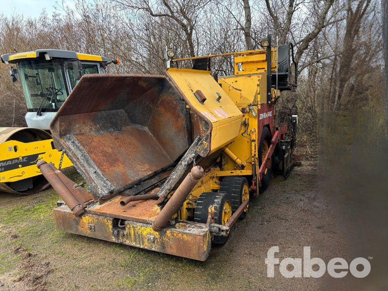 Dynapac F8-4W Dynapac F8-4W Asfaltsläggare (115060) - Asphalt paver: picture 1 Dynapac F8-4W Dynapac F8-4W Asfaltsläggare (115060) - Asphalt paver: picture 1