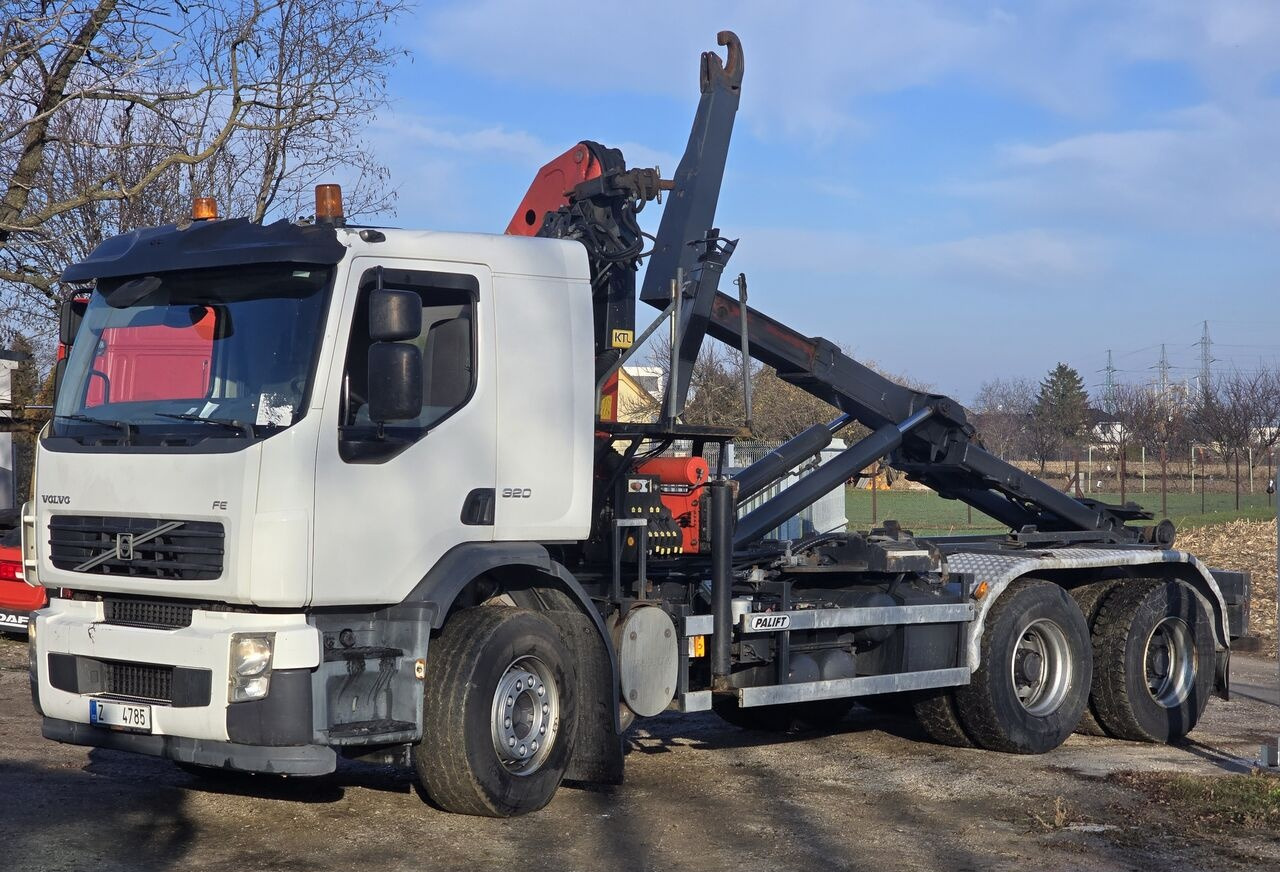 Volvo FE 320 HOOK SYSTEM LITTLE WEELBASE TOP CRANE PALFINGER - Hook lift truck, Crane truck: picture 1 Volvo FE 320 HOOK SYSTEM LITTLE WEELBASE TOP CRANE PALFINGER - Hook lift truck, Crane truck: picture 1