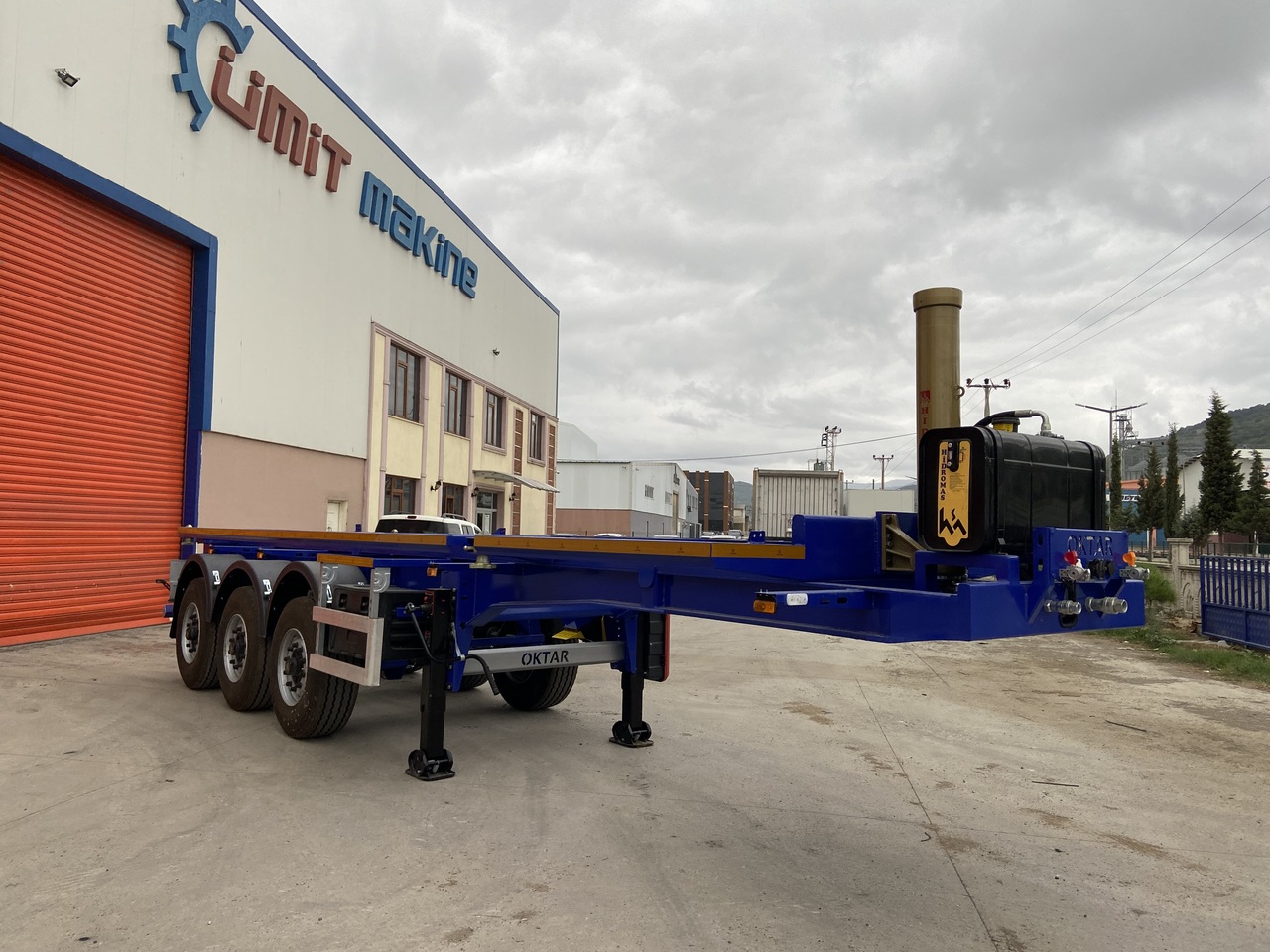 OKTAR CONTAINER TIPPER TRAILER ADR 2025 - Container transporter/ Swap body semi-trailer: picture 2 OKTAR CONTAINER TIPPER TRAILER ADR 2025 - Container transporter/ Swap body semi-trailer: picture 2