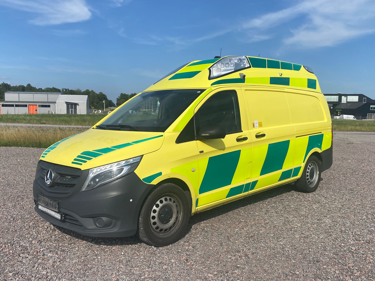MERCEDES-BENZ Vito 119 4x4 - Ambulans / AMBULANCE - Ambulance: picture 1 MERCEDES-BENZ Vito 119 4x4 - Ambulans / AMBULANCE - Ambulance: picture 1