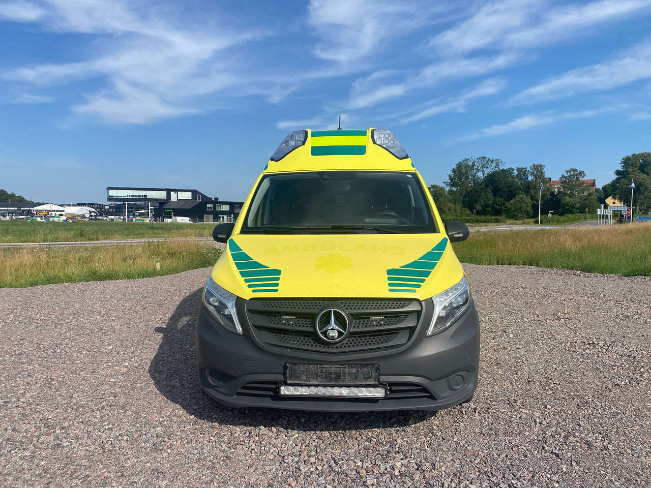 MERCEDES-BENZ Vito 119 4x4 - Ambulans / AMBULANCE - Ambulance: picture 4 MERCEDES-BENZ Vito 119 4x4 - Ambulans / AMBULANCE - Ambulance: picture 4