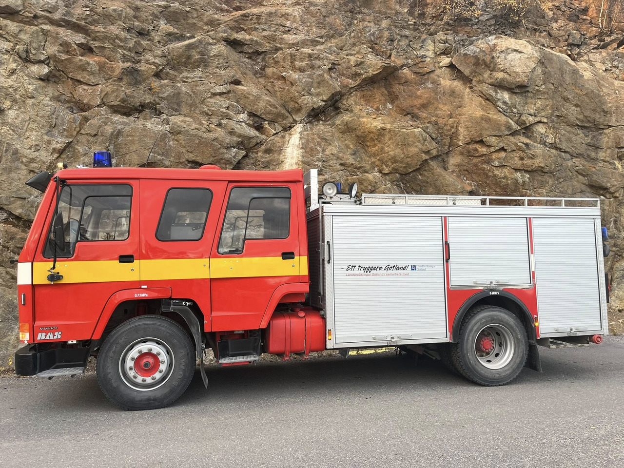 VOLVO FL10 4x2 - fire engine / fire truck / brandbil - Fire truck: picture 2 VOLVO FL10 4x2 - fire engine / fire truck / brandbil - Fire truck: picture 2