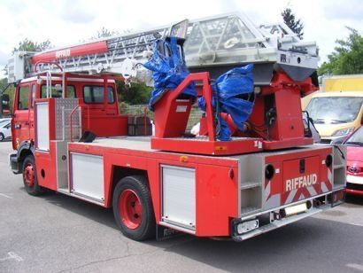 Renault Midliner M180 Drehleiter Feuerwehr EPSA23.5 1999 - Truck mounted aerial platform: picture 5 Renault Midliner M180 Drehleiter Feuerwehr EPSA23.5 1999 - Truck mounted aerial platform: picture 5