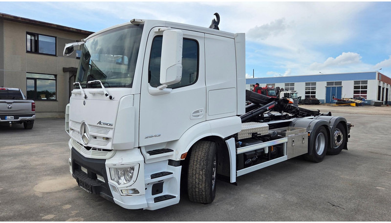 Mercedes-Benz Actros 2543 6X2*4 - Hook lift truck: picture 1 Mercedes-Benz Actros 2543 6X2*4 - Hook lift truck: picture 1