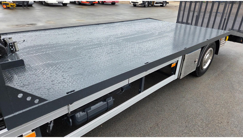 Volvo FL250 4X2 - Autotransporter truck: picture 5 Volvo FL250 4X2 - Autotransporter truck: picture 5