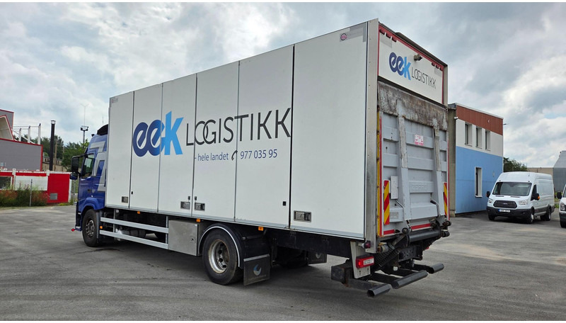 Volvo FM330 4X2 - Box truck: picture 4 Volvo FM330 4X2 - Box truck: picture 4