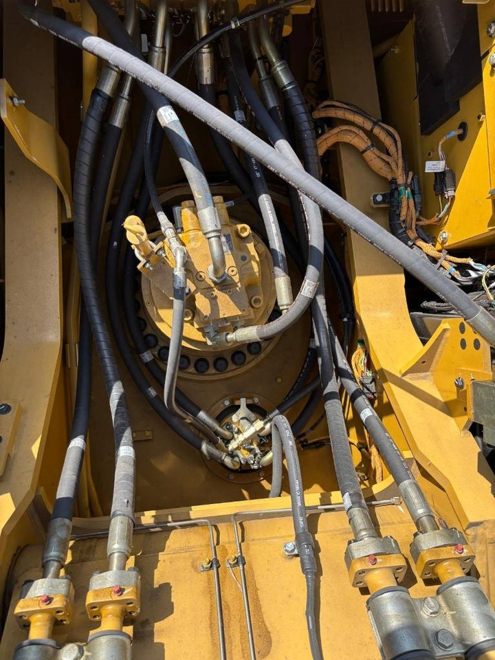 Crawler excavator CAT 336: picture 20