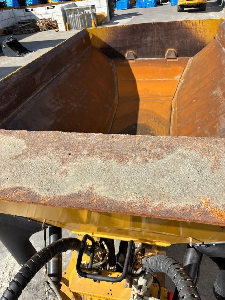 Articulated dumper CAT 745 C: picture 30