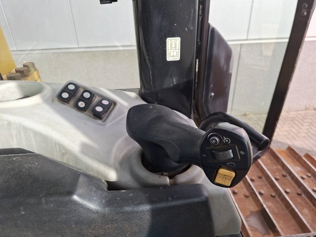 Bulldozer CAT D 6 N LGP: picture 9 Bulldozer CAT D 6 N LGP: picture 9