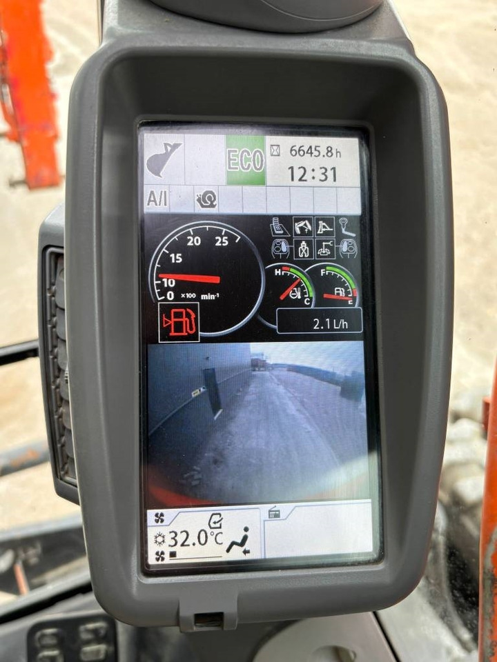 Wheel excavator Hitachi ZX 140 W-5B: picture 9