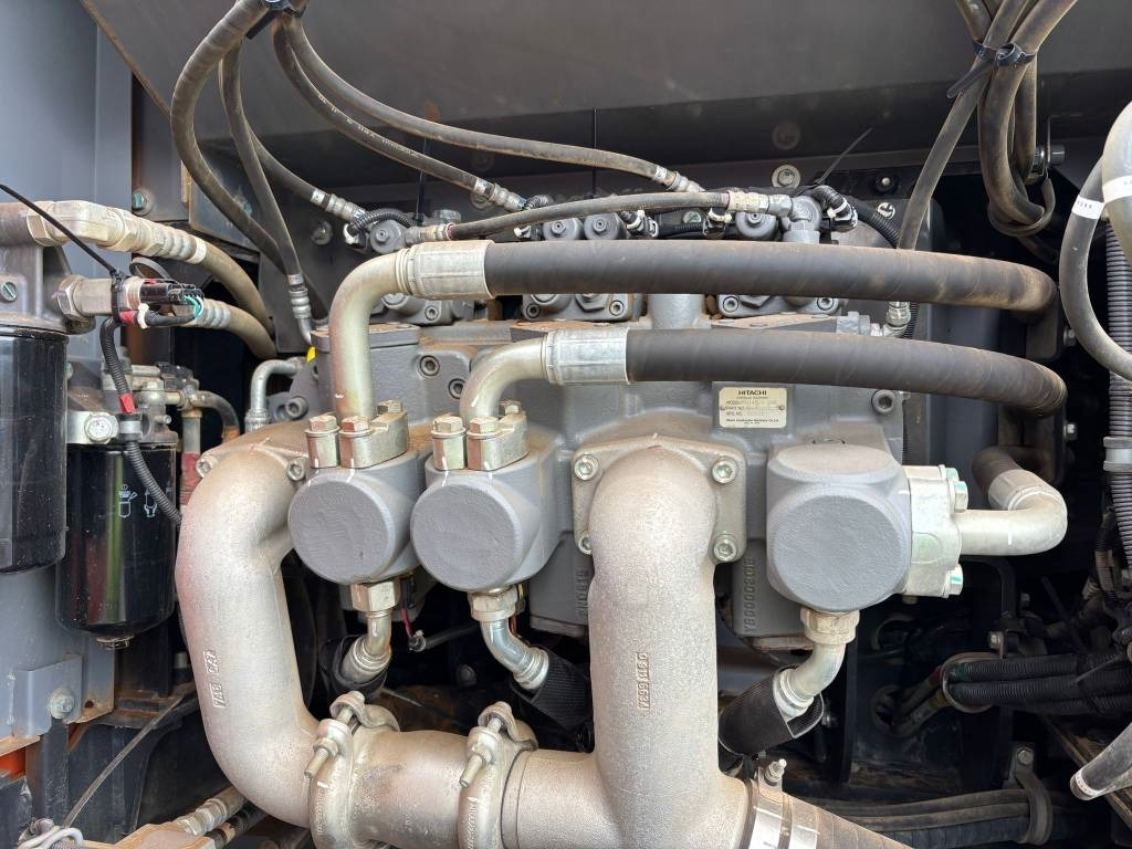 Crawler excavator Hitachi ZX 350 LC-7: picture 16