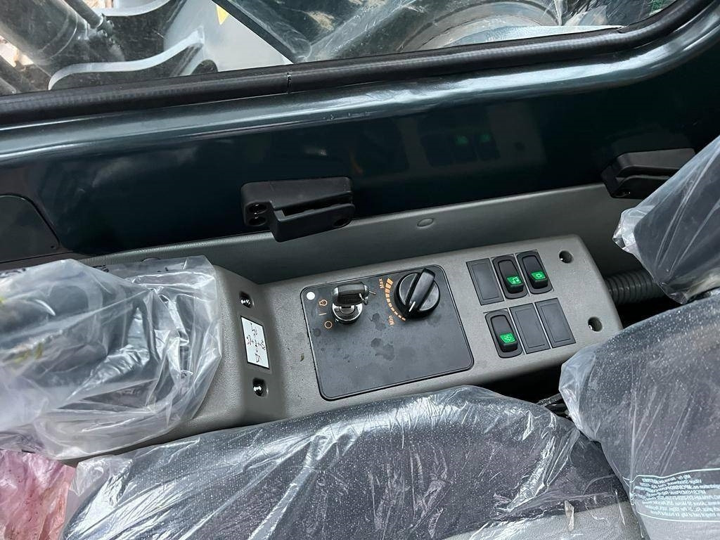 Crawler excavator Hyundai R 210: picture 13 Crawler excavator Hyundai R 210: picture 13