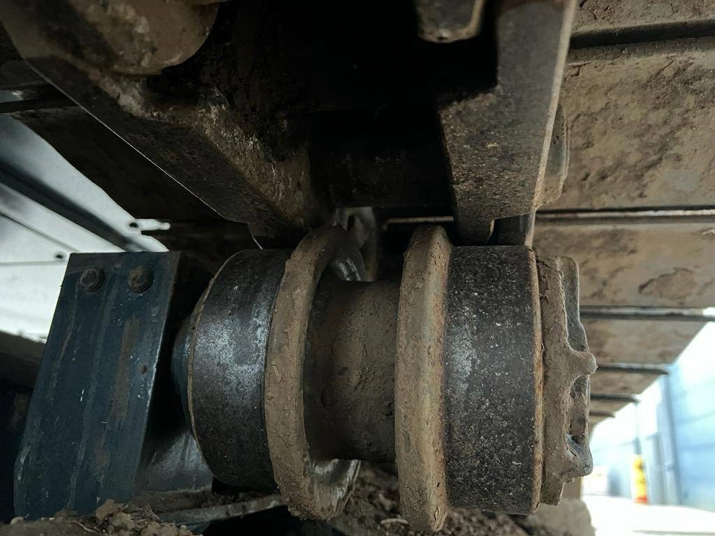 Crawler excavator Hyundai R 210: picture 28 Crawler excavator Hyundai R 210: picture 28