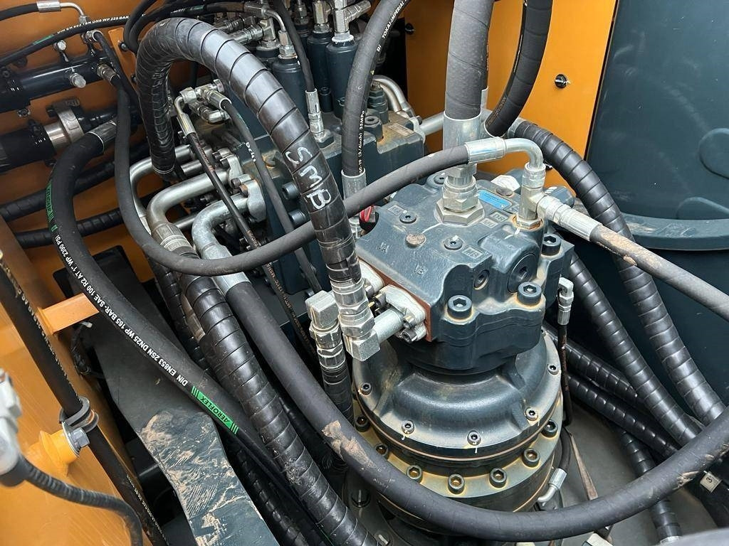 Crawler excavator Hyundai R 210: picture 25 Crawler excavator Hyundai R 210: picture 25