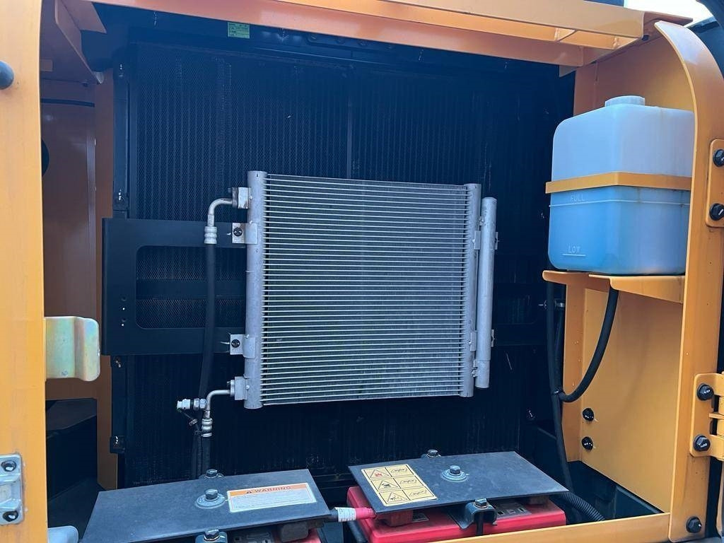 Crawler excavator Hyundai R 210: picture 18 Crawler excavator Hyundai R 210: picture 18