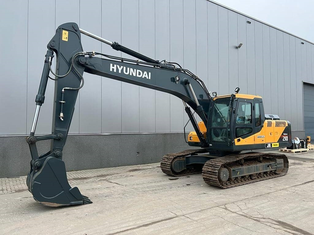 Hyundai R 210 - Crawler excavator: picture 2 Hyundai R 210 - Crawler excavator: picture 2