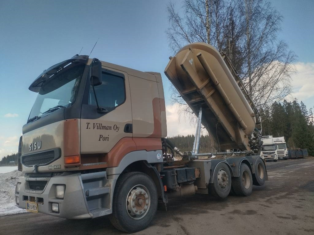 Sisu E14 8x2 kippipainepytty+kompura  - Tank truck: picture 1 Sisu E14 8x2 kippipainepytty+kompura  - Tank truck: picture 1