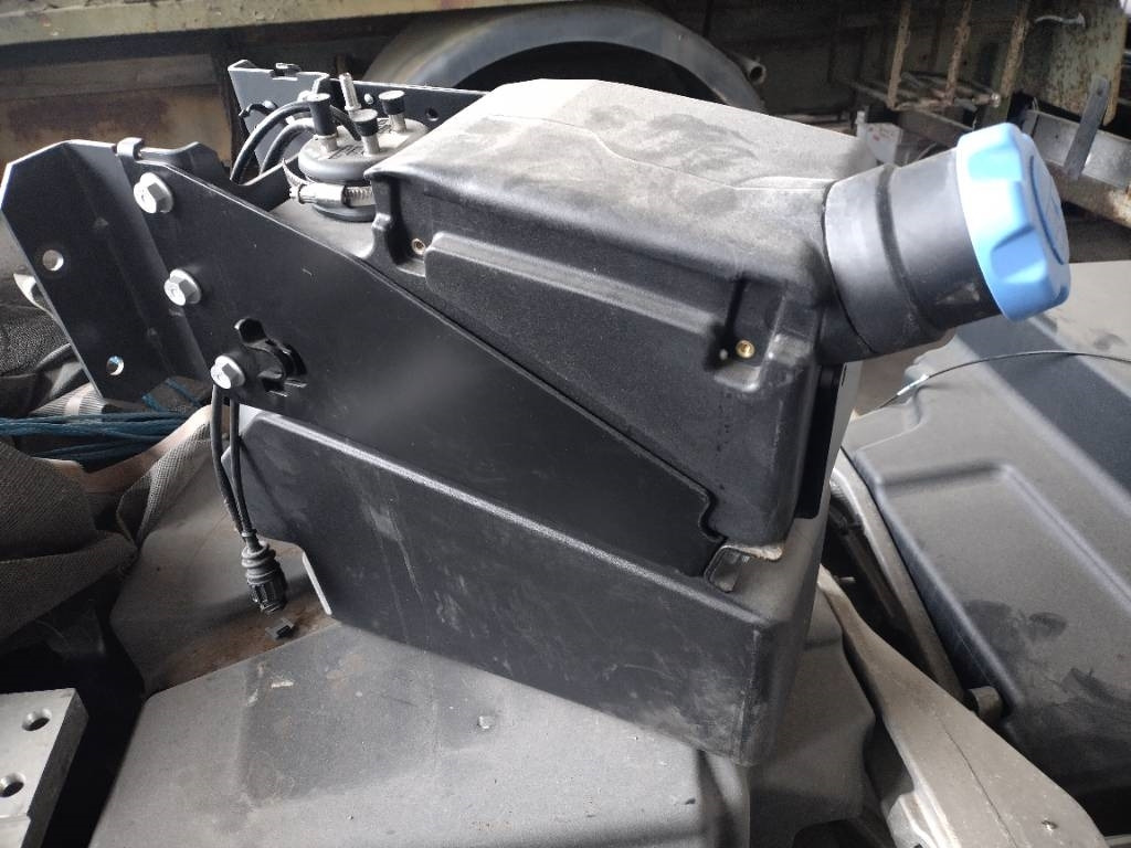 Volvo Adblue säiliö FL  - Frame/ Chassis for Truck: picture 1 Volvo Adblue säiliö FL  - Frame/ Chassis for Truck: picture 1