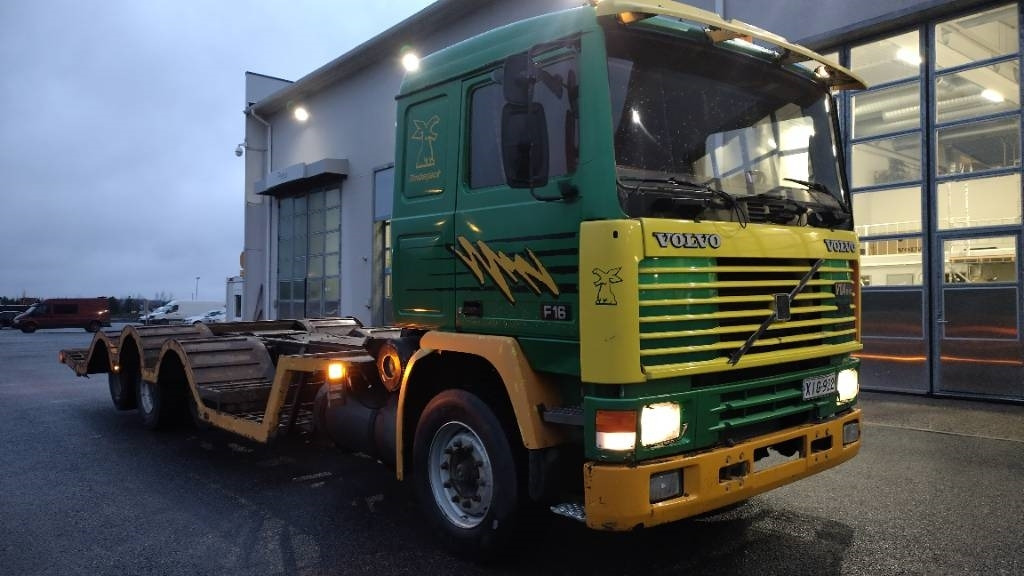 Volvo F16 8x2 metsäkone ritilä, rautajouset,hydr.perä - Timber truck: picture 2 Volvo F16 8x2 metsäkone ritilä, rautajouset,hydr.perä - Timber truck: picture 2