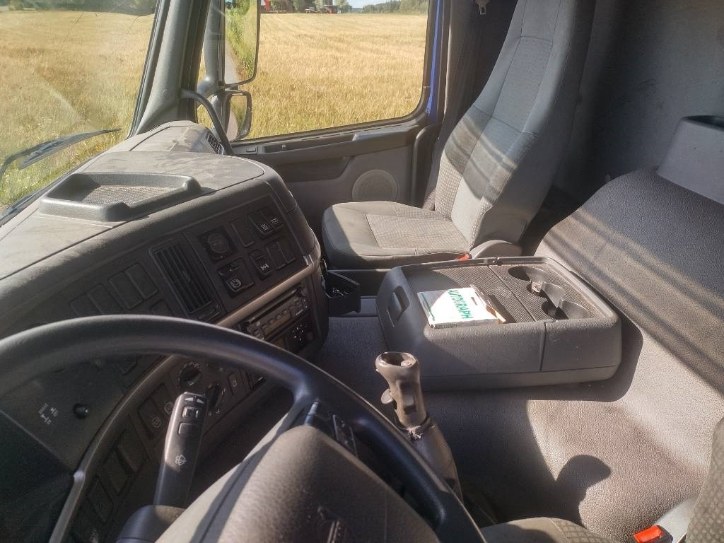 Leasing of Volvo FM9 4x2 8,40m pitkä kylkiaukeava kori Volvo FM9 4x2 8,40m pitkä kylkiaukeava kori: picture 9 Leasing of Volvo FM9 4x2 8,40m pitkä kylkiaukeava kori Volvo FM9 4x2 8,40m pitkä kylkiaukeava kori: picture 9