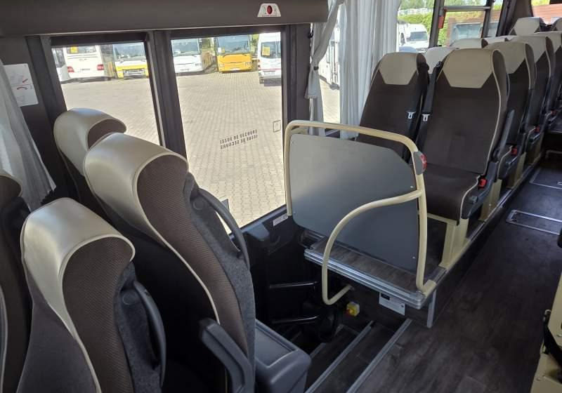 Iveco CROSSWAY LINE / SPROWADZONE/ AUTOMAT / 12 M - Suburban bus: picture 5 Iveco CROSSWAY LINE / SPROWADZONE/ AUTOMAT / 12 M - Suburban bus: picture 5